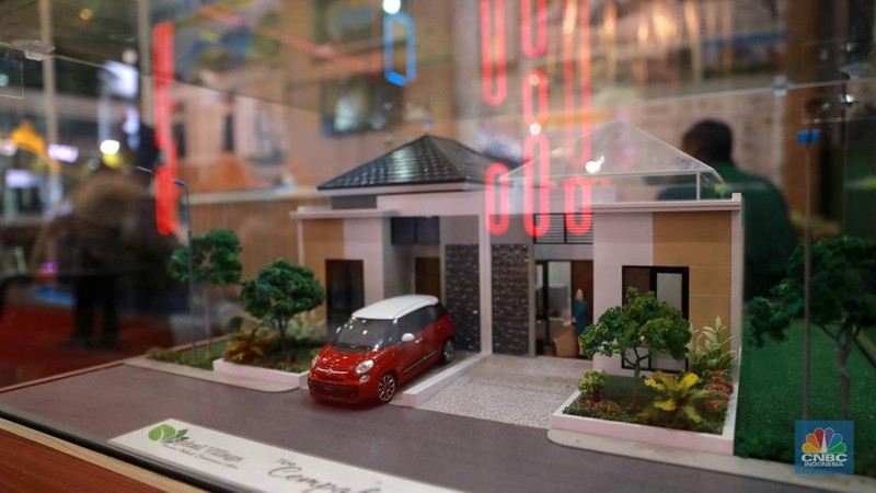 Pengunjung menghadiri pameran Indonesia Property Expo atau IPEX  di Jakarta Convention Center (JCC), Senayan, Jakarta Pusat, Jumat, (17/2). (CNBC Indonesia/ Muhammad Sabki)