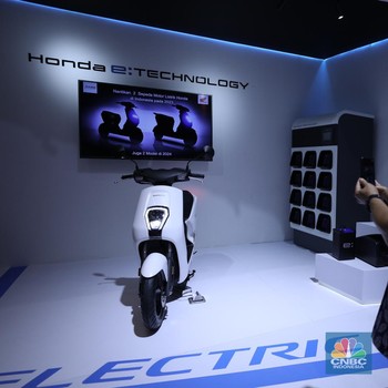 Cek EM1 e Mejeng di IIMS 2023, Motor Listrik Perdana Honda?