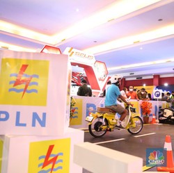 Mau Beli Motor Listrik Gesits Cs? Bisa di Aplikasi PLN Mobile