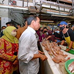 Lapor Pak Jokowi! Kantong Warga RI Kering, Butuh 'Vitamin'