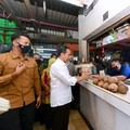 Terjun ke Pasar Ini, Jokowi Sebut Harga Beras Sudah Turun