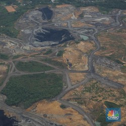 RI Rugi Rp 967,67 Miliar Gegara WNA China Gasak Tambang Emas Ilegal