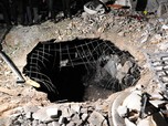 Ngeri! Penampakan Rudal Israel Hantam Bangunan di Suriah