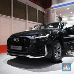 Ini Dia 3 Mobil Mahal yang Jadi Sorotan Pengunjung IIMS 2023