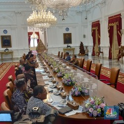 Erick Temui Jokowi, Bantah Pemerintah Intervensi PSSI