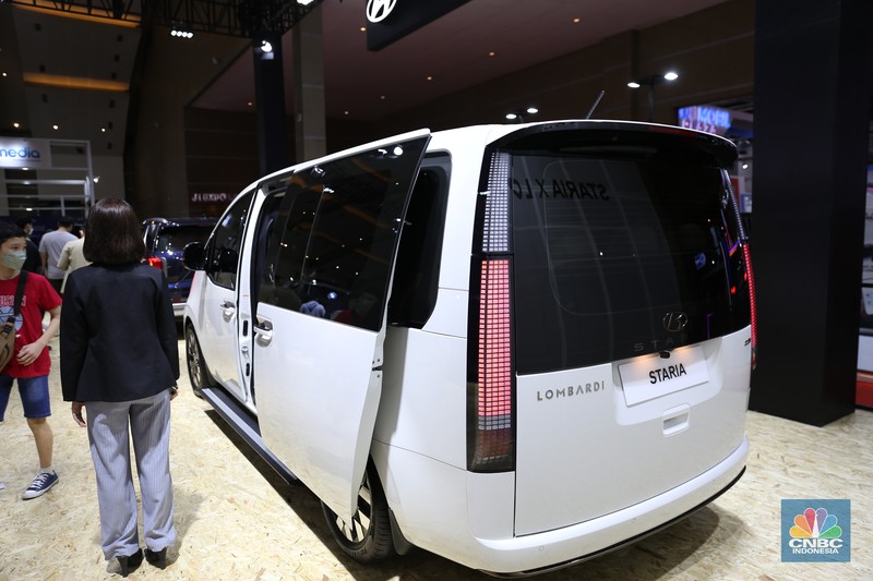 Indomobil Plaza membawa sejumlah produsen mobil pada pameran IIMS 2023 salah satunya Pabrikan Jerman Audy. Dengan membawa sejumlah mobil unggulannya salah satunya mobil mewah Q8 3.0 TFSI . Indomobil Plaza membawa sejumlah produsen mobil pada pameran IIMS 2023 salah satunya Pabrikan Jerman Audy. Dengan membawa sejumlah mobil unggulannya salah satunya mobil mewah Q8 3.0 TFSI). (CNBC Indonesia/Tias Budiarto)
