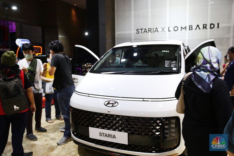 Indomobil Plaza membawa sejumlah produsen mobil pada pameran IIMS 2023 salah satunya Pabrikan Jerman Audy. Dengan membawa sejumlah mobil unggulannya salah satunya mobil mewah Q8 3.0 TFSI . Indomobil Plaza membawa sejumlah produsen mobil pada pameran IIMS 2023 salah satunya Pabrikan Jerman Audy. Dengan membawa sejumlah mobil unggulannya salah satunya mobil mewah Q8 3.0 TFSI). (CNBC Indonesia/Tias Budiarto)