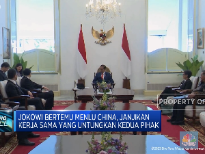 Perdana! Usai Dilantik, Menlu China Bertemu Jokowi