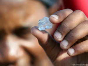 Berlian Aneh Asal Afrika Mengandung Unsur Kimia yang Mustahil