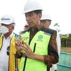 Dikritik Anies, Jokowi Dibela Pengusaha Bangun Banyak Tol