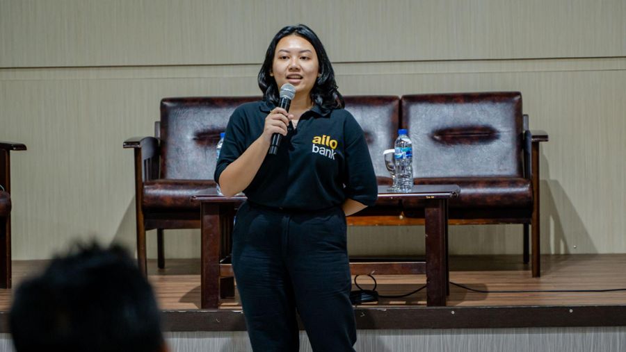 Allo Bank dan InvestasiKu Kembali mengadakan literasi keuangan digital melalui acara Allo Invest Goes to Campus. Acara ini berlangsung Bersama Kampus Universitas Kristen Indonesia, Cawang, Jakarta Timur pada Kamis (23/2). (Dok. InvestasiKu)