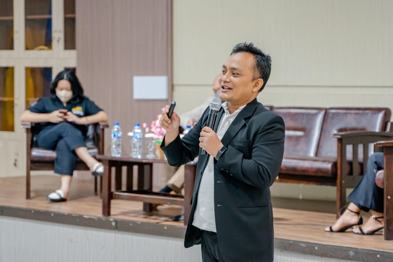 Allo Bank dan InvestasiKu Kembali mengadakan literasi keuangan digital melalui acara Allo Invest Goes to Campus. Acara ini berlangsung Bersama Kampus Universitas Kristen Indonesia, Cawang, Jakarta Timur pada Kamis (23/2). Allo Bank dan InvestasiKu Kembali mengadakan literasi keuangan digital melalui acara Allo Invest Goes to Campus. Acara ini berlangsung Bersama Kampus Universitas Kristen Indonesia, Cawang, Jakarta Timur pada Kamis (23/2). (Dok. InvestasiKu)