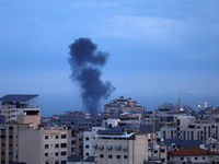 Mencekam, Potret Roket Udara Israel Bombardir Kota Gaza