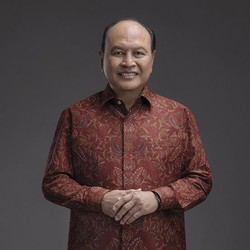 Ekonom Senior & Komisaris Danamon J.B Kristiadi Tutup Usia
