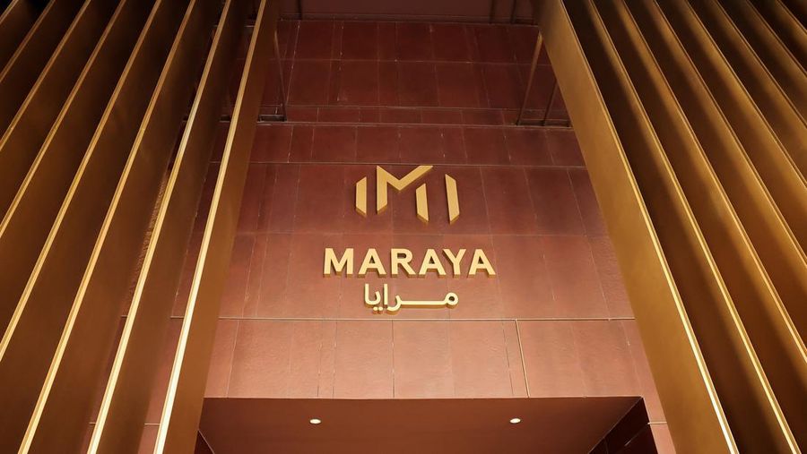 Gedung cermin Maraya di Al Ula, Arab Saudi, pada Selasa, 6 November 2022. Kementerian Pariwisata menargetkan 12 juta turis asing tahun ini, dengan pariwisata di jalur yang tepat untuk berkontribusi sekitar 4% dari hasil ekonomi, Menteri Pariwisata Ahmed Al Khateeb dikatakan. (Maya Siddiqui/Bloomberg via Getty Images)