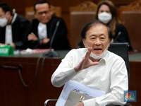 Ekspresi Surya Darmadi Hadapi Vonis Kasus Korupsi Terbesar RI