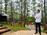 Potret Jokowi & Iriana Nikmati Pagi di Calon Istana IKN