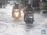 Penampakan Genangan di Jakarta Usai Hujan Awet Malam Tadi