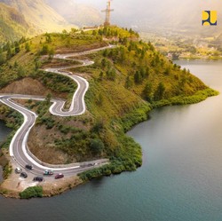 Tangan Dingin Jokowi, Danau Toba Disulap Bak Nuansa di Eropa