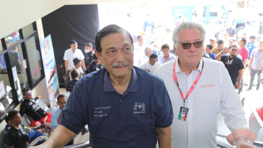 Menteri Koordinator Bidang Kemaritiman dan Investasi Luhut Binsar Pandjaitan mengatakan, sebagai Tuan Rumah F1 Powerboat yang akan diselenggarakan pada 25-26 Februari 2023 tentunya Danau Toba akan menjadi perbincangan dunia internasional. (Dok. Kemenko Marves)