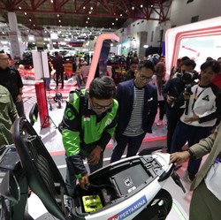 Pertamina Beberkan Kelebihan Mobil Listrik di IIMS 2023