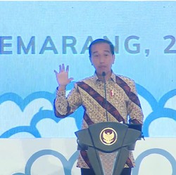 RI Bangun Sana-sini, Jokowi: Sudah Habiskan Duit Rp3.309 T!