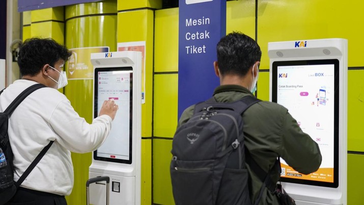 Ilustrasi pembelian tiket kereta api. Ilustrasi pembelian tiket kereta api. (Dok. KAI)