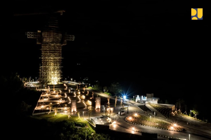 Indonesia akan punya Patung Yesus tertinggi dengan nama Patung Kristus Penyelamat di Puncak Bukit Sibea-bea setinggi 61 meter, Samosir Sumatera Utara. Sebelumnya ada Monumen Yesus Memberkati di Manado, Sulawesi Utara. Indonesia akan punya Patung Yesus tertinggi dengan nama Patung Kristus Penyelamat di Puncak Bukit Sibea-bea setinggi 61 meter, Samosir Sumatera Utara. Sebelumnya ada Monumen Yesus Memberkati di Manado, Sulawesi Utara. (Dok. Kementerian PUPR)