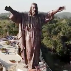 Isa Almasih 'Berubah' Jadi Yesus Kristus, Ini Alasannya