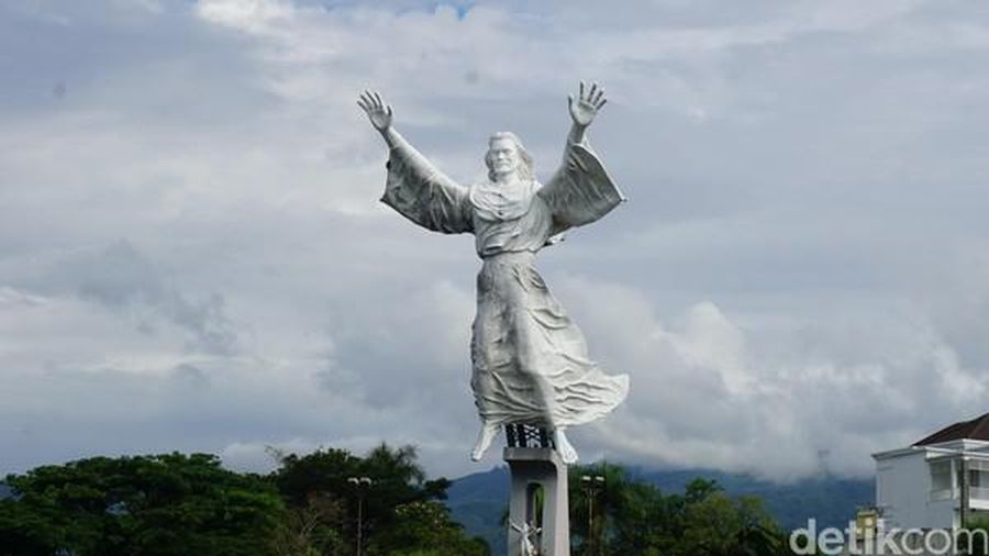 Patung Yesus Memberkati, Manado. (Syanti/Detikcom)