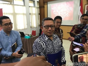 Profil Fathul Wahid, Rektor UII yang Minta Gelar Profesornya Dihapus