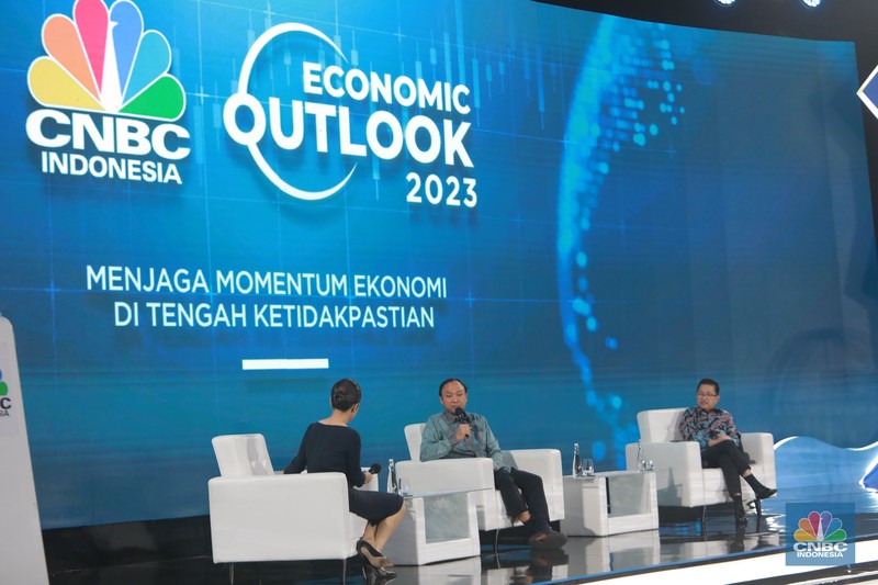 Economic Outlook 2023 dengan tema 