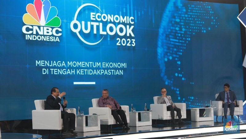 Economic Outlook 2023 dengan tema 