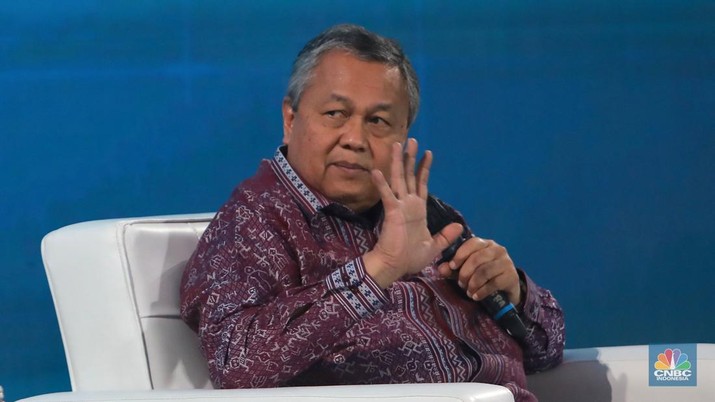 Gubernur BI, Perry Warjiyo dalam Economic Outlook 2023 dengan tema Gubernur BI, Perry Warjiyo dalam Economic Outlook 2023 dengan tema