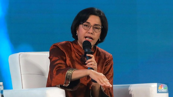 Menteri Keuangan, Sri Mulyani Indrawati dalam Economic Outlook 2023 dengan tema Menteri Keuangan, Sri Mulyani Indrawati dalam Economic Outlook 2023 dengan tema