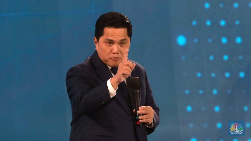 Economic Outlook 2023 dengan tema Economic Outlook 2023 dengan tema