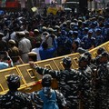 India Chaos Gegara Skandal Miras: Demo Besar-'Seret' PM Modi