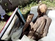 Horror! Pria Ini Tinggal & Tidur Bareng Mumi Selama 30 Tahun