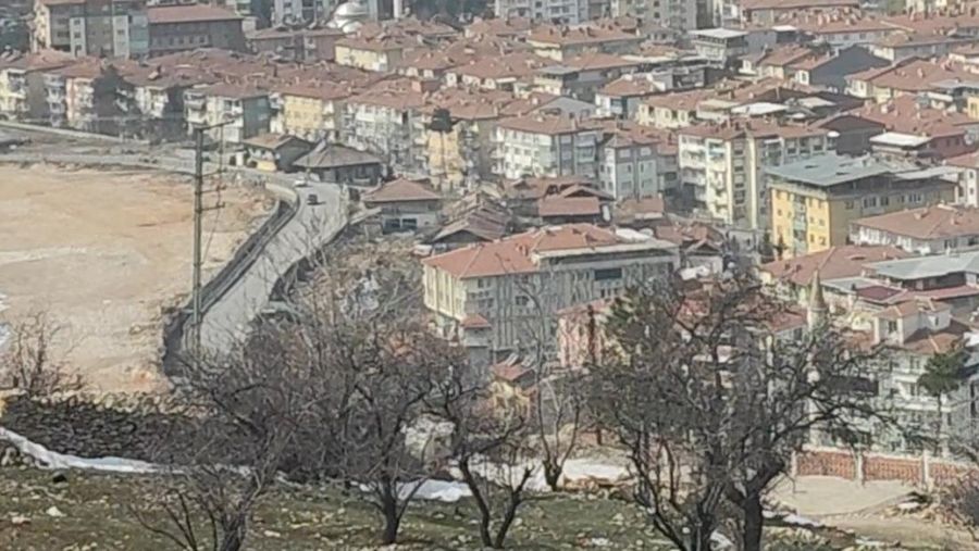 Dust from collapsed buildings rise across Malatya after a new earthquake, in Turkey February 27, 2023,  in this still image obtained from a social media video. Twitter/@Zarkusfb/via REUTERS  THIS IMAGE HAS BEEN SUPPLIED BY A THIRD PARTY. MANDATORY CREDIT. NO RESALES. NO ARCHIVES.