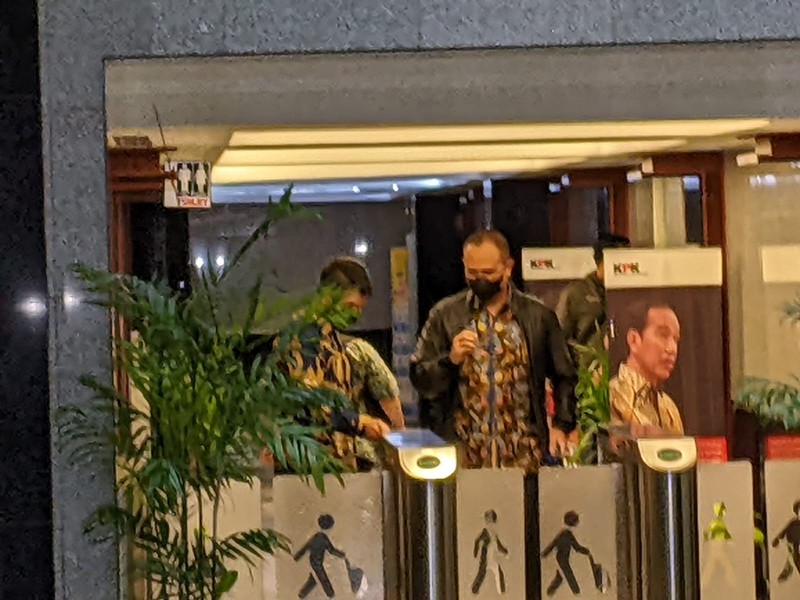 Eks pejabat pajak Rafael Alun Trisambodo jalani pemeriksaan KPK terkait Laporan Harta Kekayaan Penyelenggara Negara (LHKPN). (CNBC Indonesia/Emir)