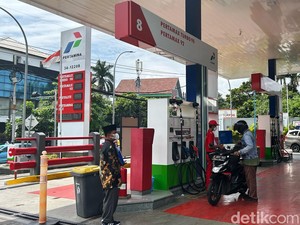 Ternyata Ini Alasan Pertamina Turunkan Lagi Harga Pertamax cs