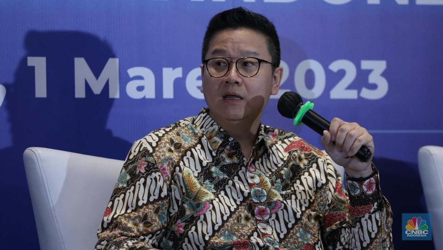 Jaya Angdika Direktur PT Hillcon Tbk dalam Pencatatan perdana saham PT Hillcon Tbk di Bursa Efek Indonesia, Jakarta, Rabu (1/3/2023). (CNBC Indonesia/Tri Susilo)