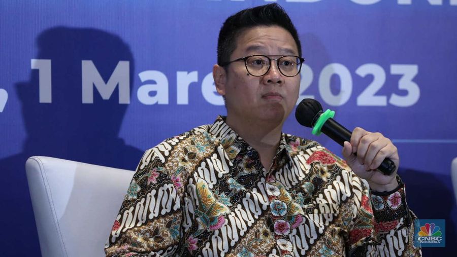 Jaya Angdika Direktur PT Hillcon Tbk dalam Pencatatan perdana saham PT Hillcon Tbk di Bursa Efek Indonesia, Jakarta, Rabu (1/3/2023). (CNBC Indonesia/Tri Susilo)