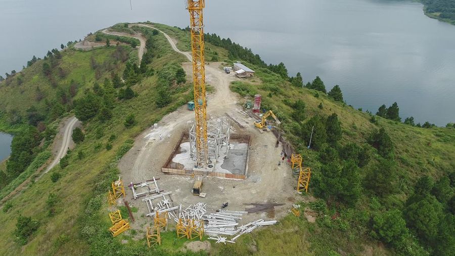 Pembangunan Objek Wisata Rohani Patung Yesus Kristus setinggi 61 meter di Bukit Sibea-bea Desa Janji Martahan Kecamatan Harian. (Samosirkab.go.id)