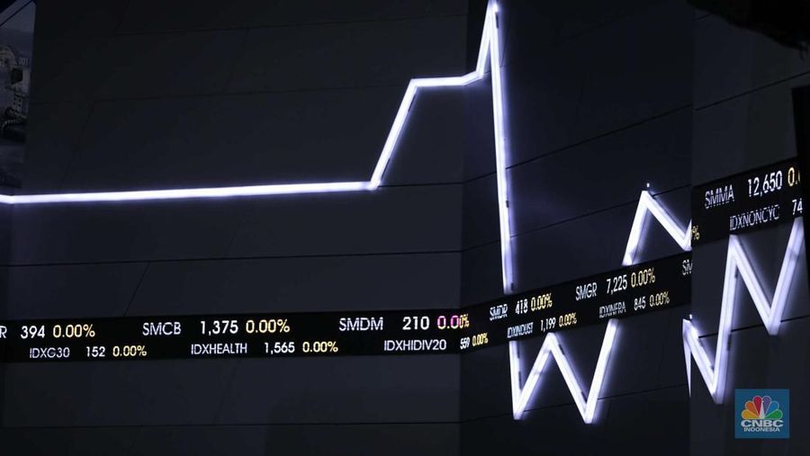 Pencatatan perdana saham PT Hillcon Tbk di Bursa Efek Indonesia, Jakarta, Rabu (1/3/2023). (վ/Tri Susilo)