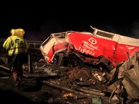 Penampakan Ngeri 2 Kereta Tabrakan di Yunani, 26 Orang Tewas