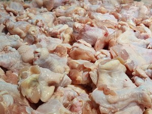 Harga Sembako Jogja Hari Ini 7 Juni 2024: Daging Ayam Turun Rp 500!
