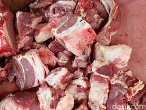 Daging Kurban di Freezer Tahan Berapa Lama?
