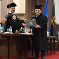 Momen Erick Terima Gelar Doktor HC dari Universitas Brawijaya