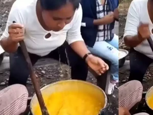 Bikin Jijik! 5 Aksi Penjual Ludahi Makanan yang Tertangkap Kamera